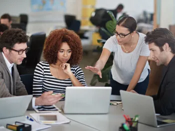 Today’s Blog Industry Finance  Business Consulting. - 蜂鸟电竞